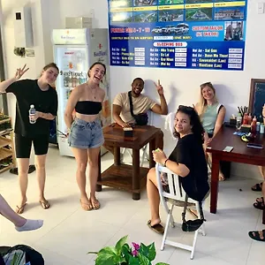 Dom And Bar Hostel