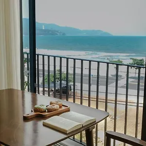Anstay Aparthotel